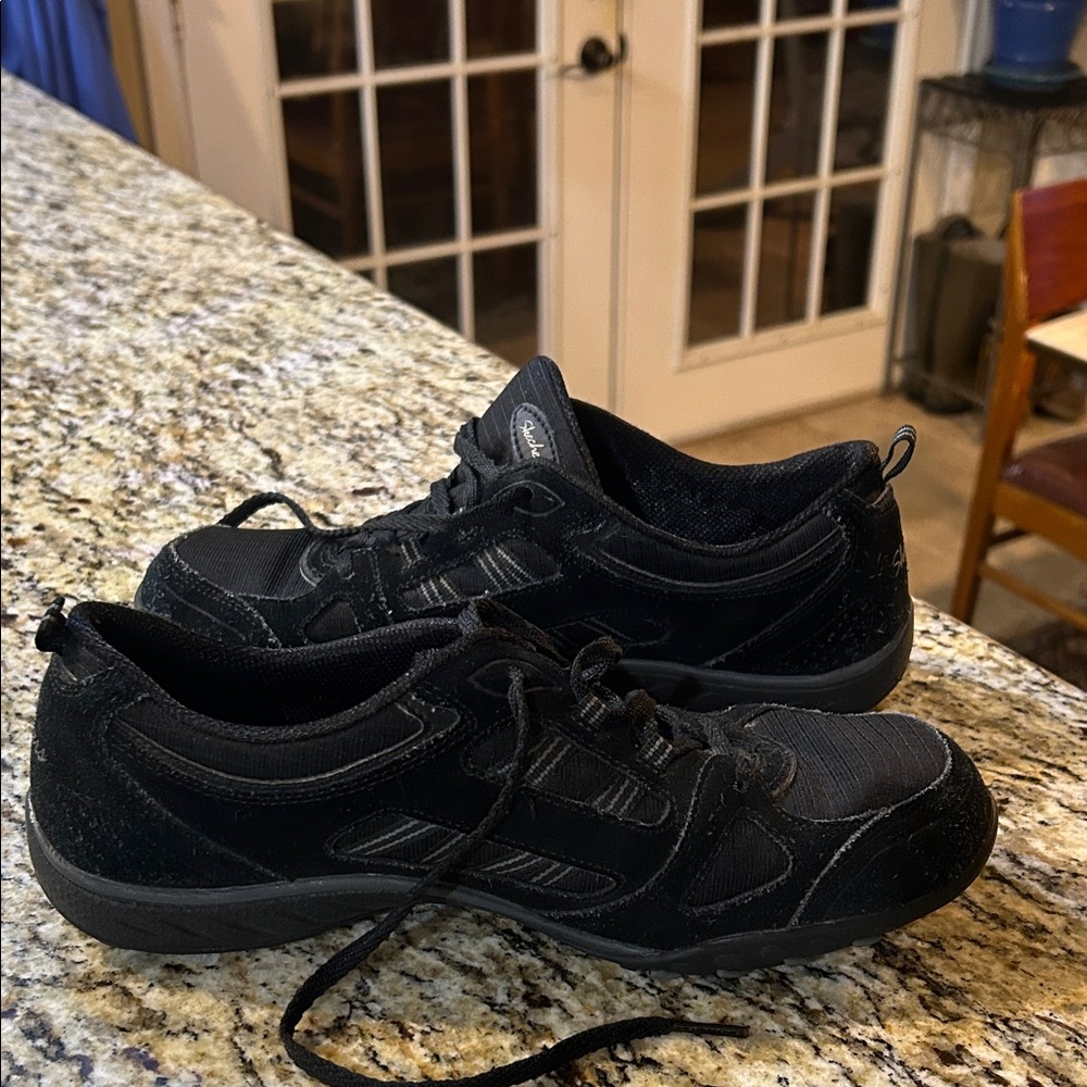 Sketcher’s Black Athletic Women’s Shoes
